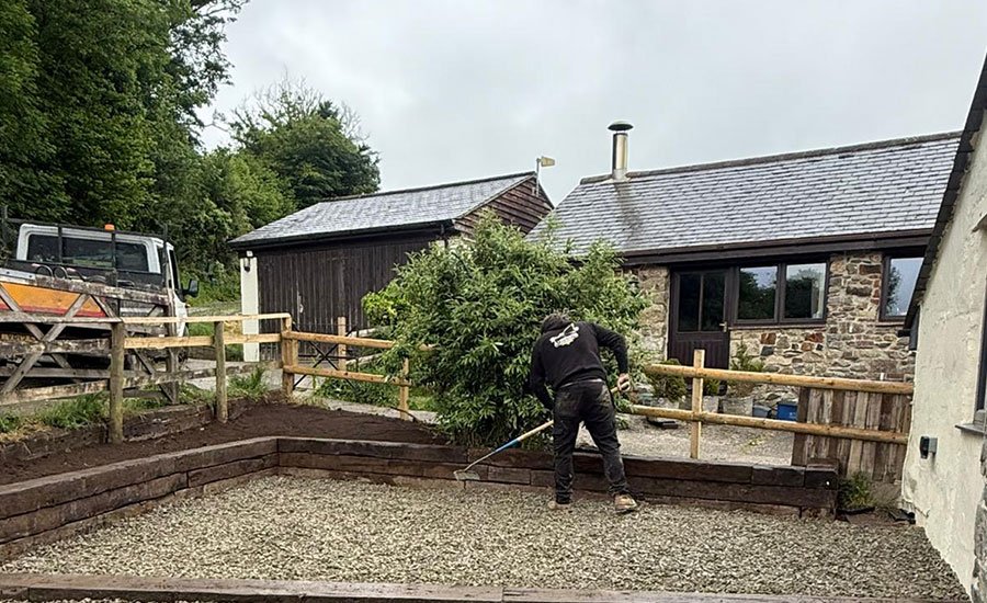 900-x-550-raised-bed-bridestowe-3